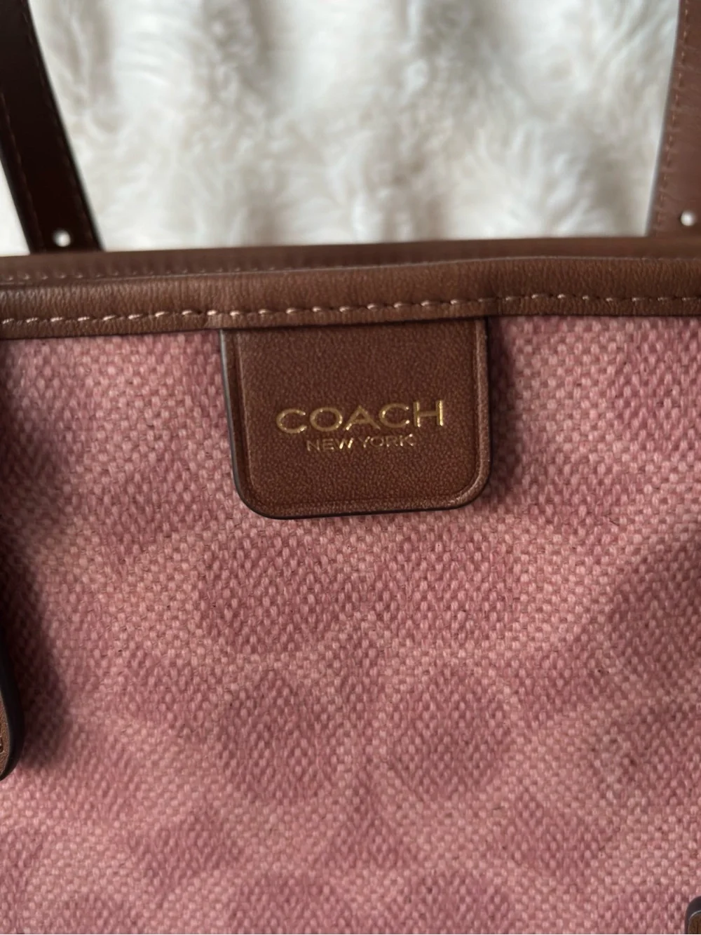 Coach simple yet